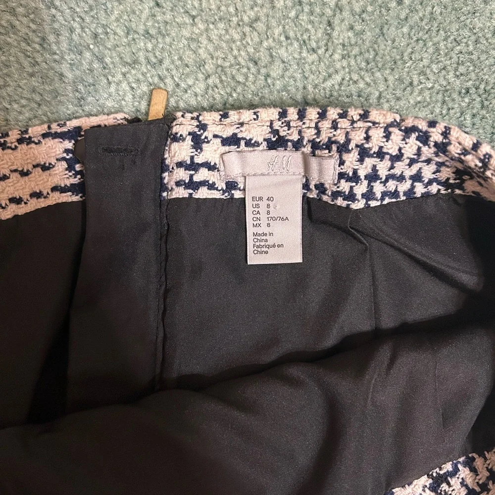 H&M Black and White Plaid Mini Skirt - Picture 4 of 4